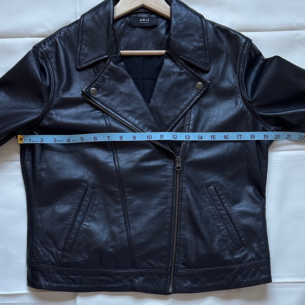 Able Black Leather Jacket - image 5